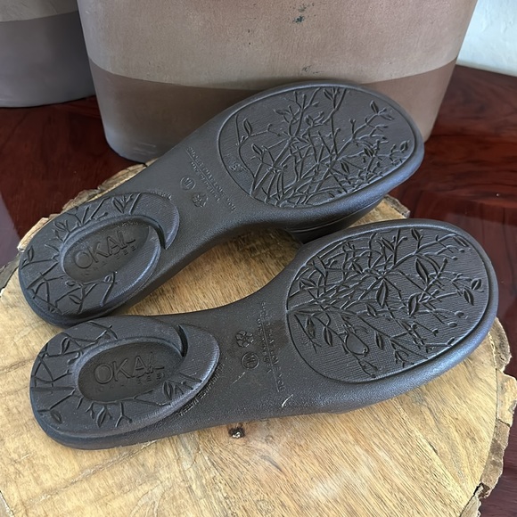 Oka-B Women’s Grace Slide Sandals in Hot Chocolate - Picture 9 of 12